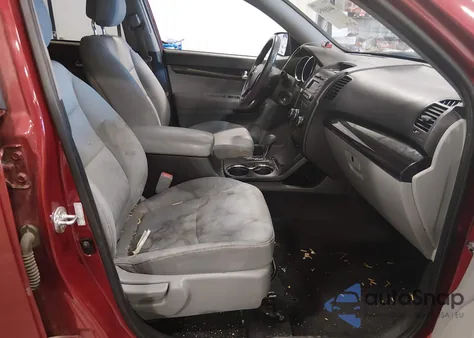 2011 Kia Sorento Lx V6 z USA, uszkodzony, nr VIN 5XYKTDA2XBG079522